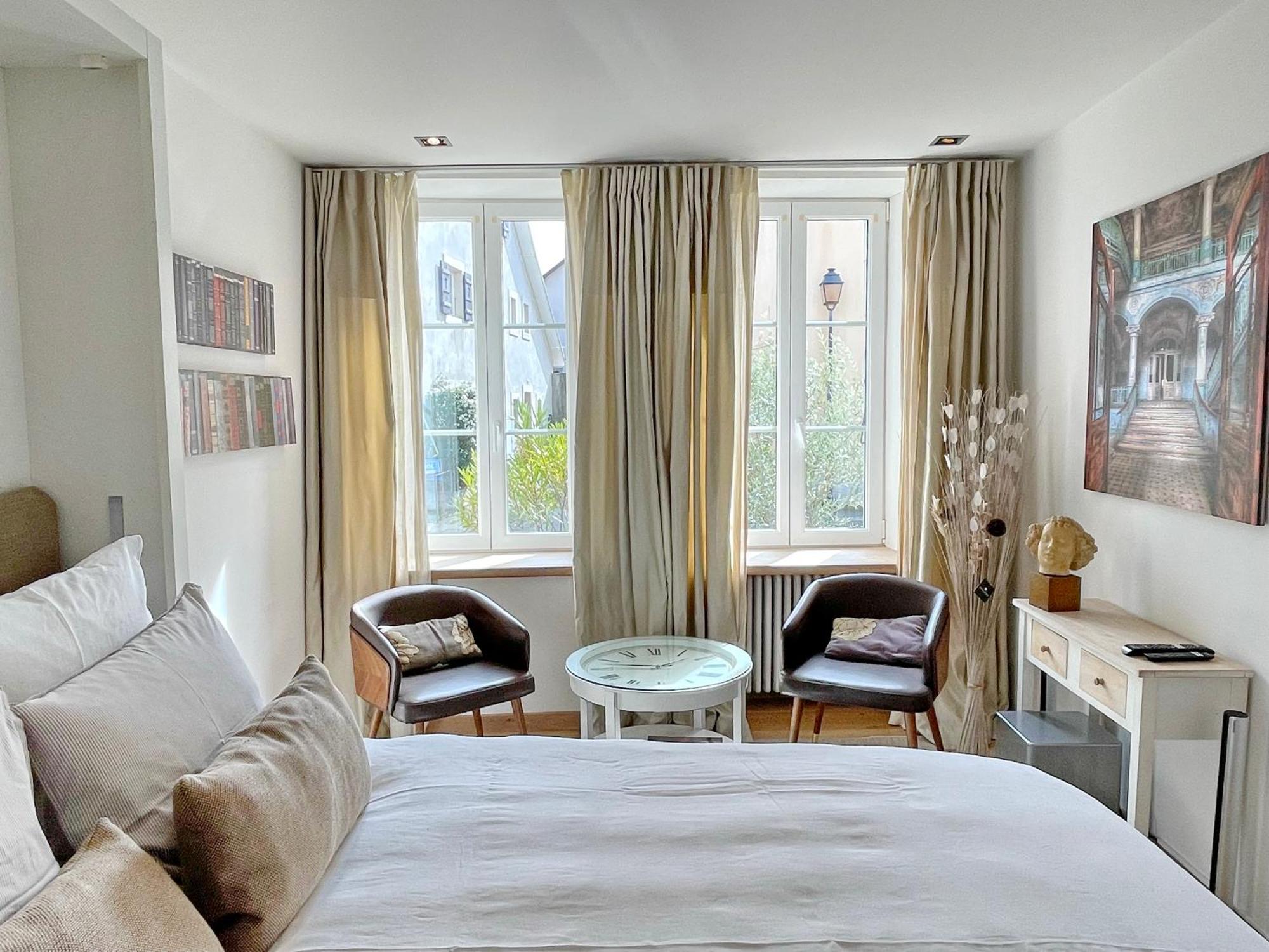 Le Cinquante Quatre Apartment Perroy Exterior photo